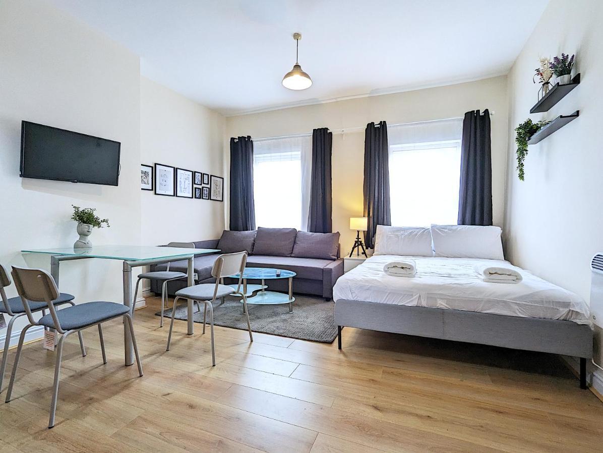 Lovely Studio In Anfield Near Centre Free Parking リヴァプール エクステリア 写真
