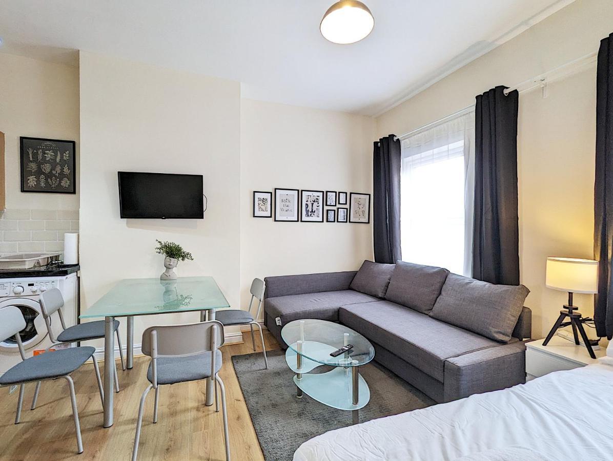 Lovely Studio In Anfield Near Centre Free Parking リヴァプール エクステリア 写真